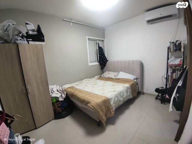 גג/ פנטהאוז, יוברט המפרי, מרכז העיר, לוד