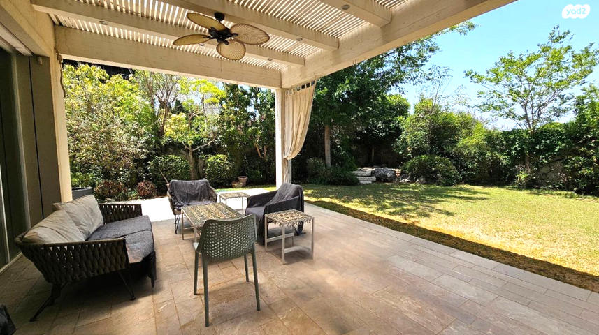 בית פרטי/ קוטג', סביון