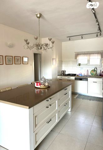 אוסטרובסקי 30