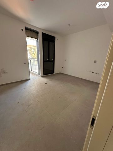 דירה, דן שומרון, הרצליה