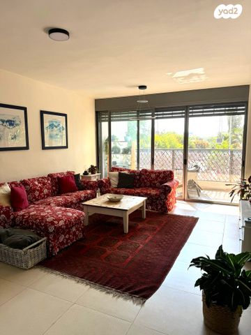 דירה, אוסטרובסקי 30, מרכז דרום, רעננה