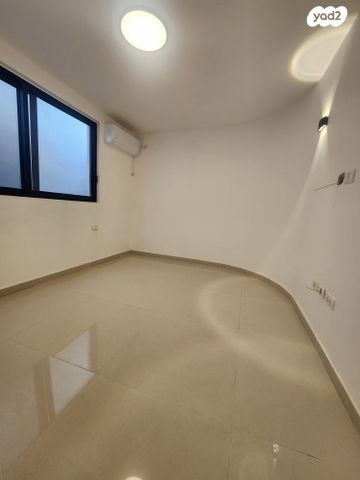 יחידת דיור, בני בנימין 76, גלי הים, נתניה