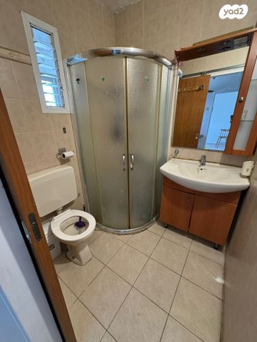 דירה, שדרות ורבורג, קרית שמואל, חיפה