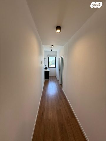 דרך קיבוץ גלויות 34