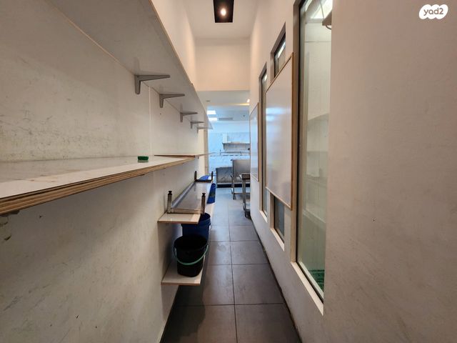 חנויות/ שטח מסחרי, ז'בוטינסקי, גלי כרמל, טירת כרמל