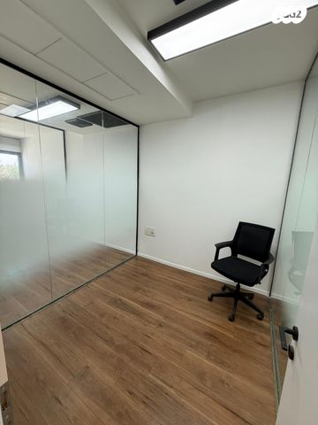 משרדים, דרך קיבוץ גלויות 34, גבעת הרצל, אזור המלאכה יפו, תל אביב יפו