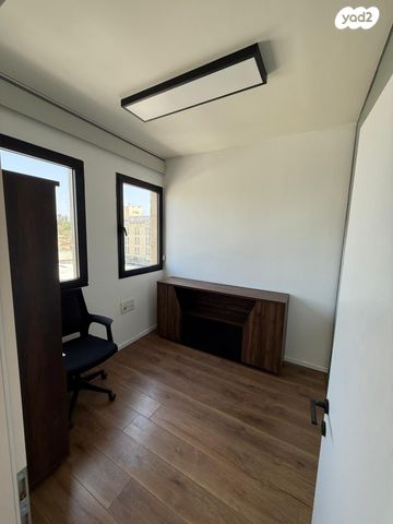 משרדים, דרך קיבוץ גלויות 34, גבעת הרצל, אזור המלאכה יפו, תל אביב יפו