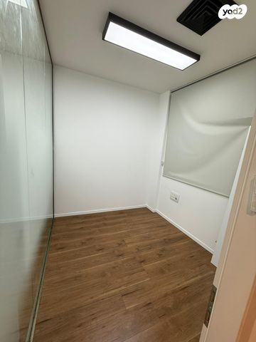 משרדים, דרך קיבוץ גלויות 34, גבעת הרצל, אזור המלאכה יפו, תל אביב יפו