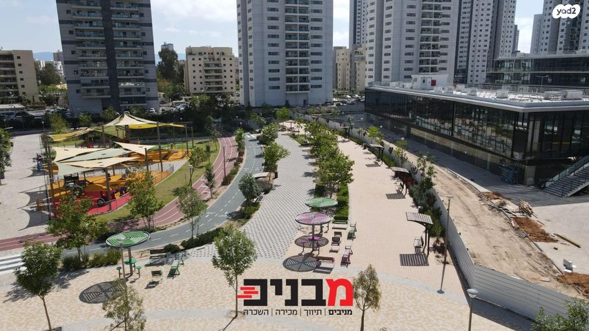 משרדים, שושנה דמארי, משכנות האומנים, קרית מוצקין
