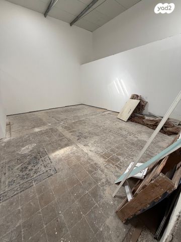 חנויות/ שטח מסחרי, אל מרין, שער פלמר, תחנת רכבת השמונה, חיפה