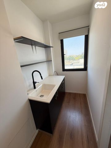 משרדים, דרך קיבוץ גלויות 34, גבעת הרצל, אזור המלאכה יפו, תל אביב יפו