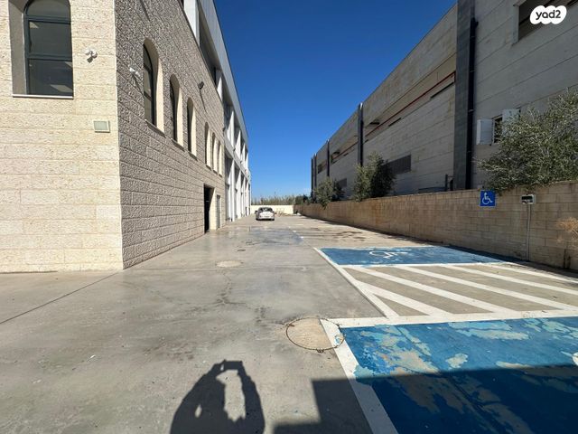 מבני תעשיה, מפעלי גלבוע