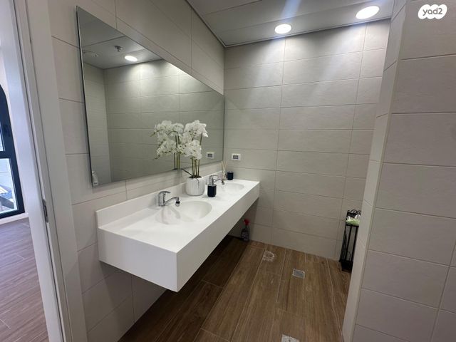 מבני תעשיה, מפעלי גלבוע