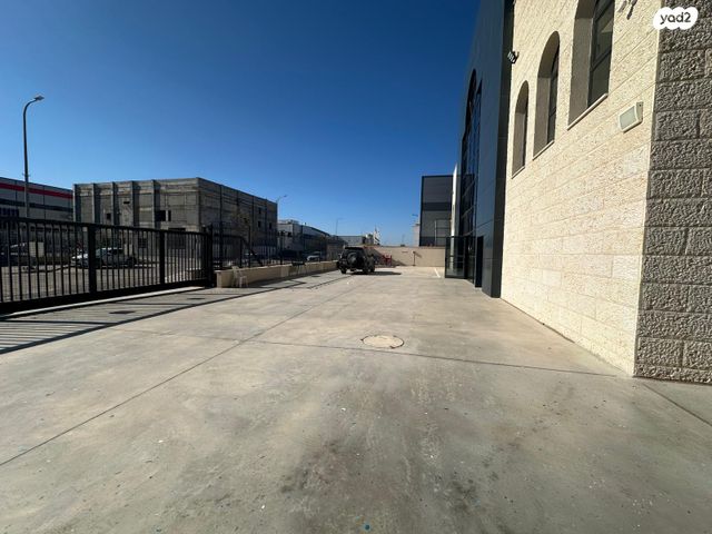 מבני תעשיה, מפעלי גלבוע