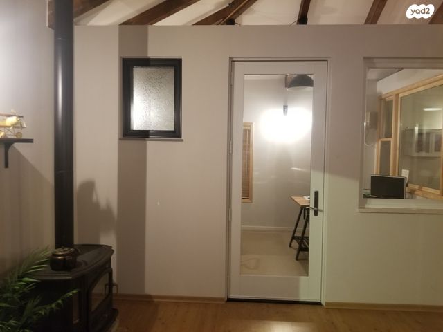 חנויות/ שטח מסחרי, אניעם