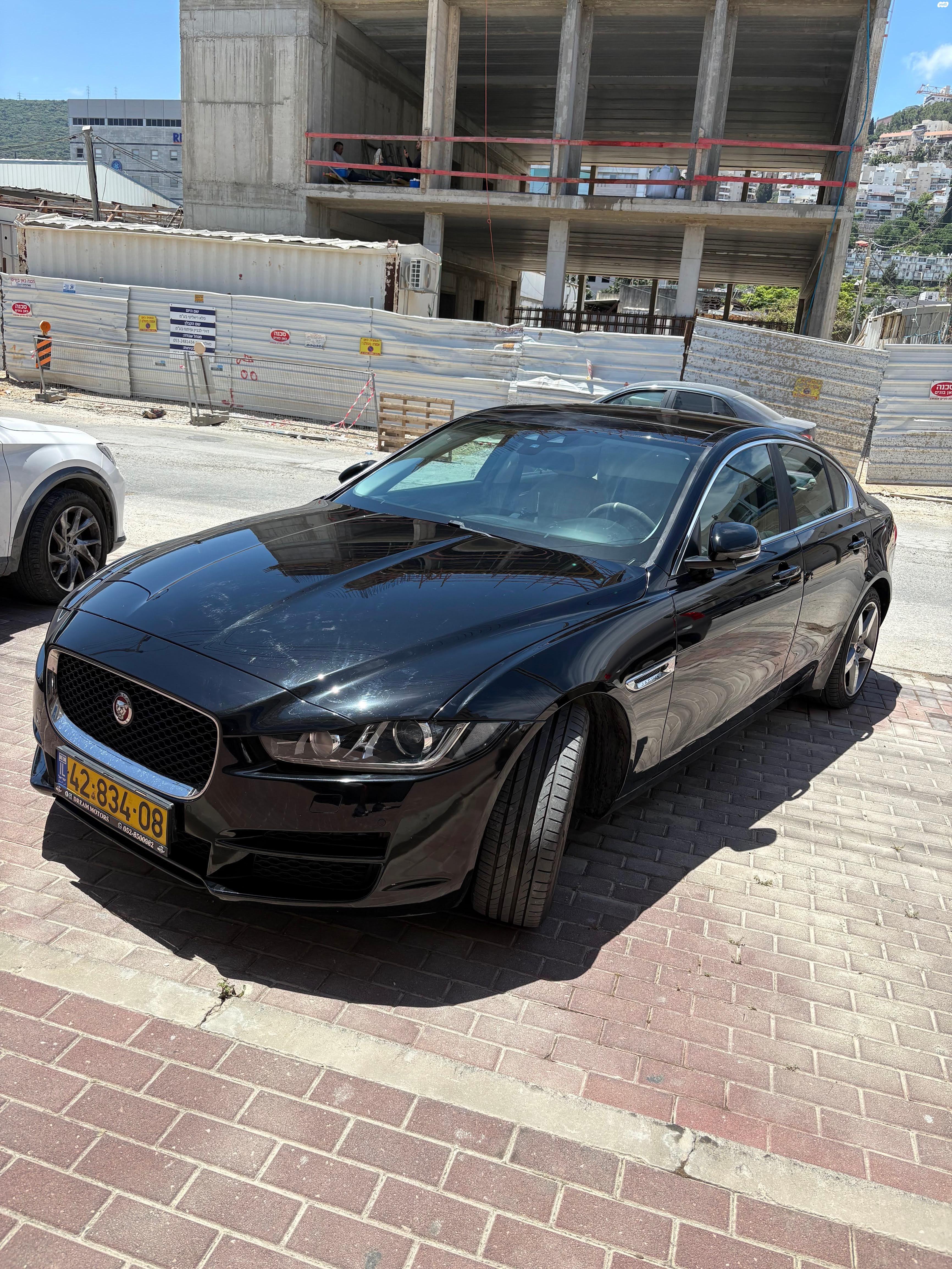 מודעת רכב יגואר XE