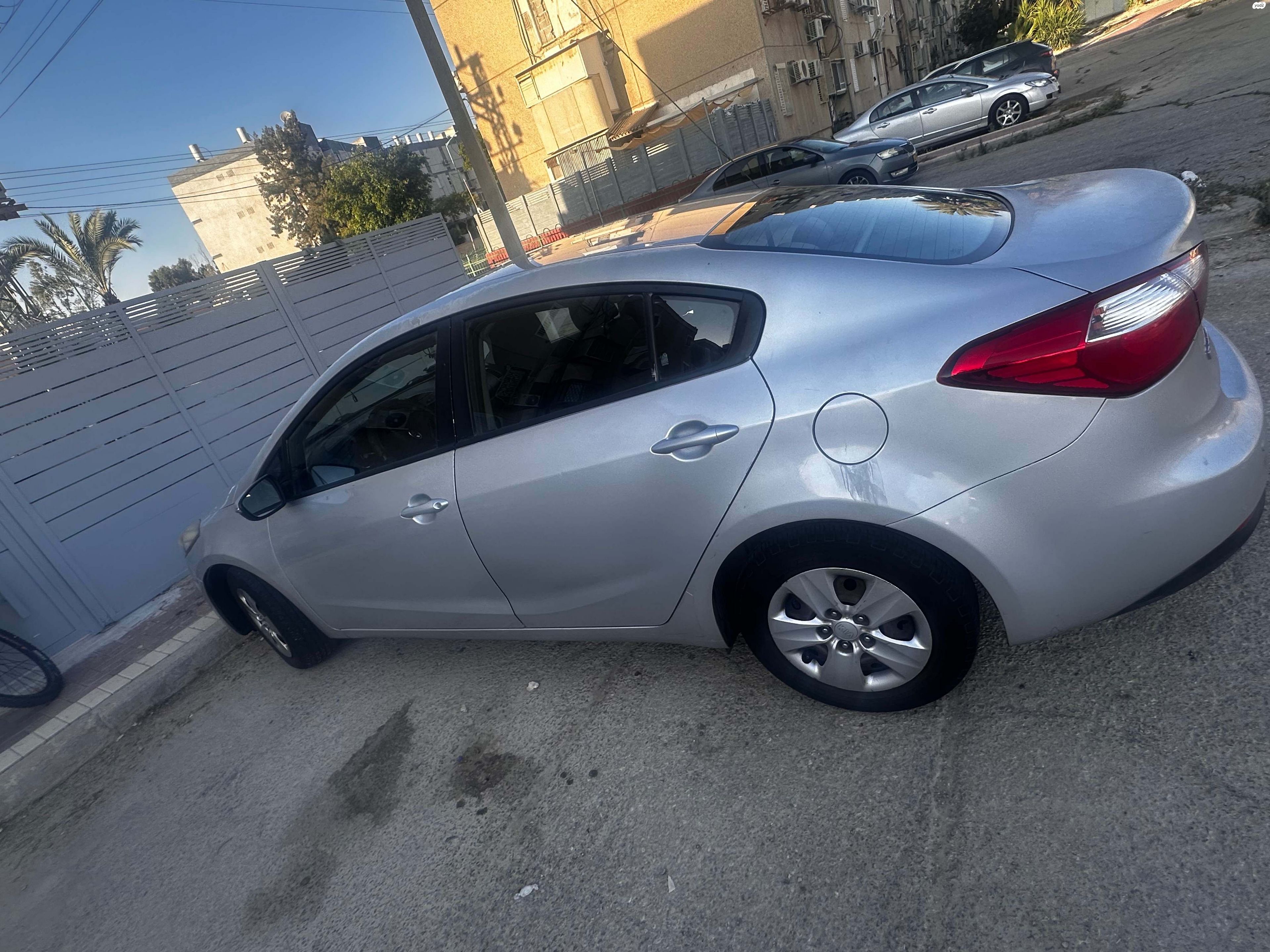 מודעת רכב קיה פורטה 