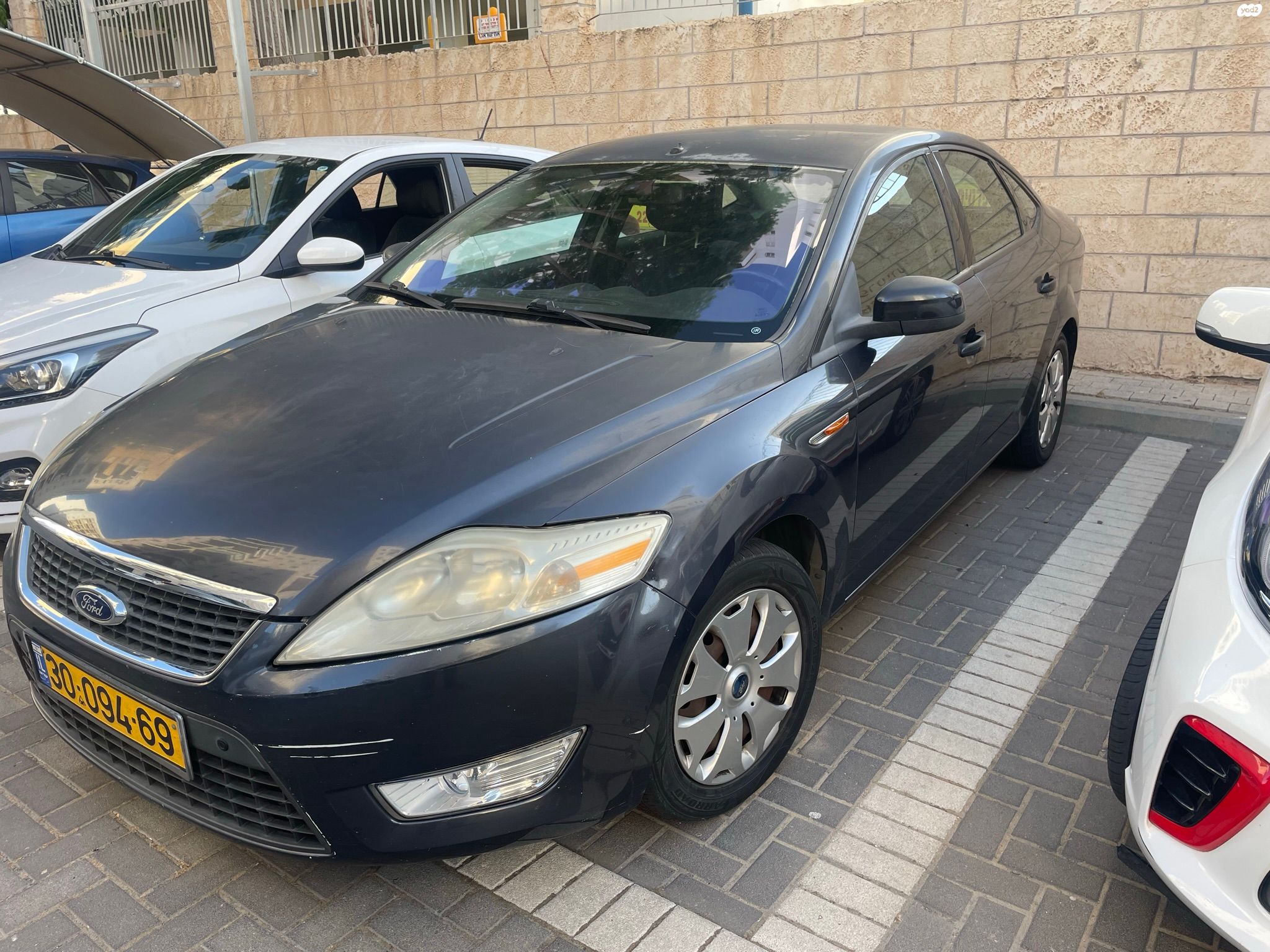 מודעת רכב פורד מונדאו