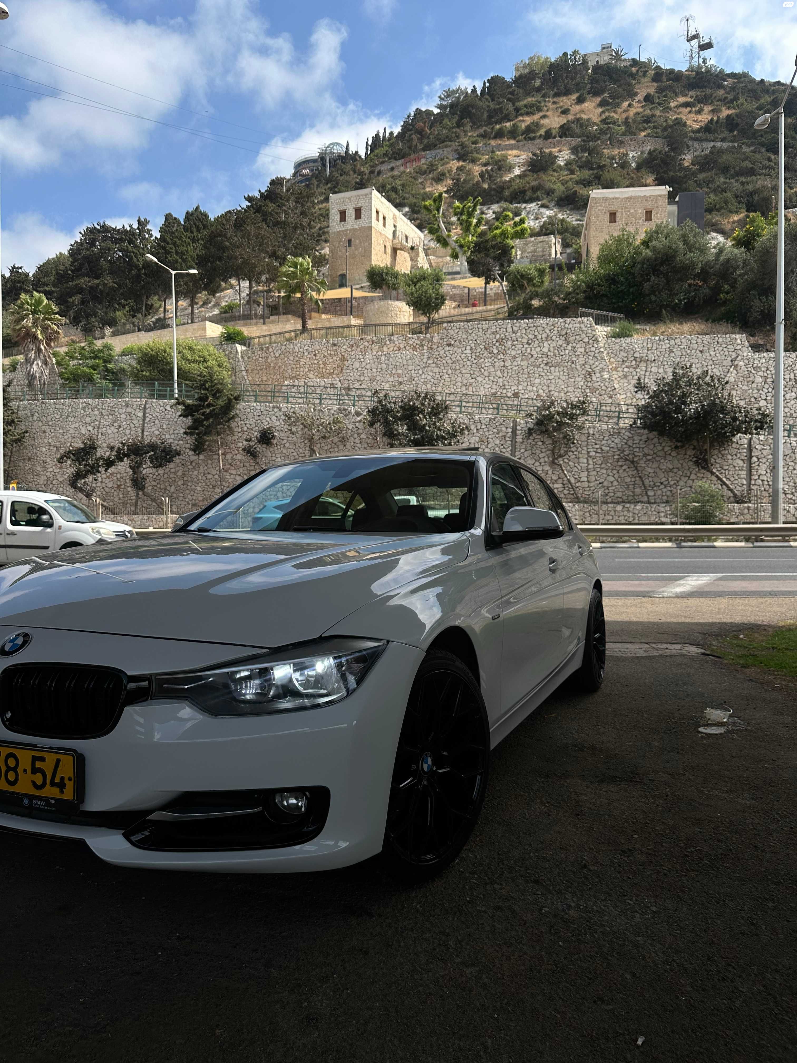 מודעת רכב ב מ וו סדרה 3