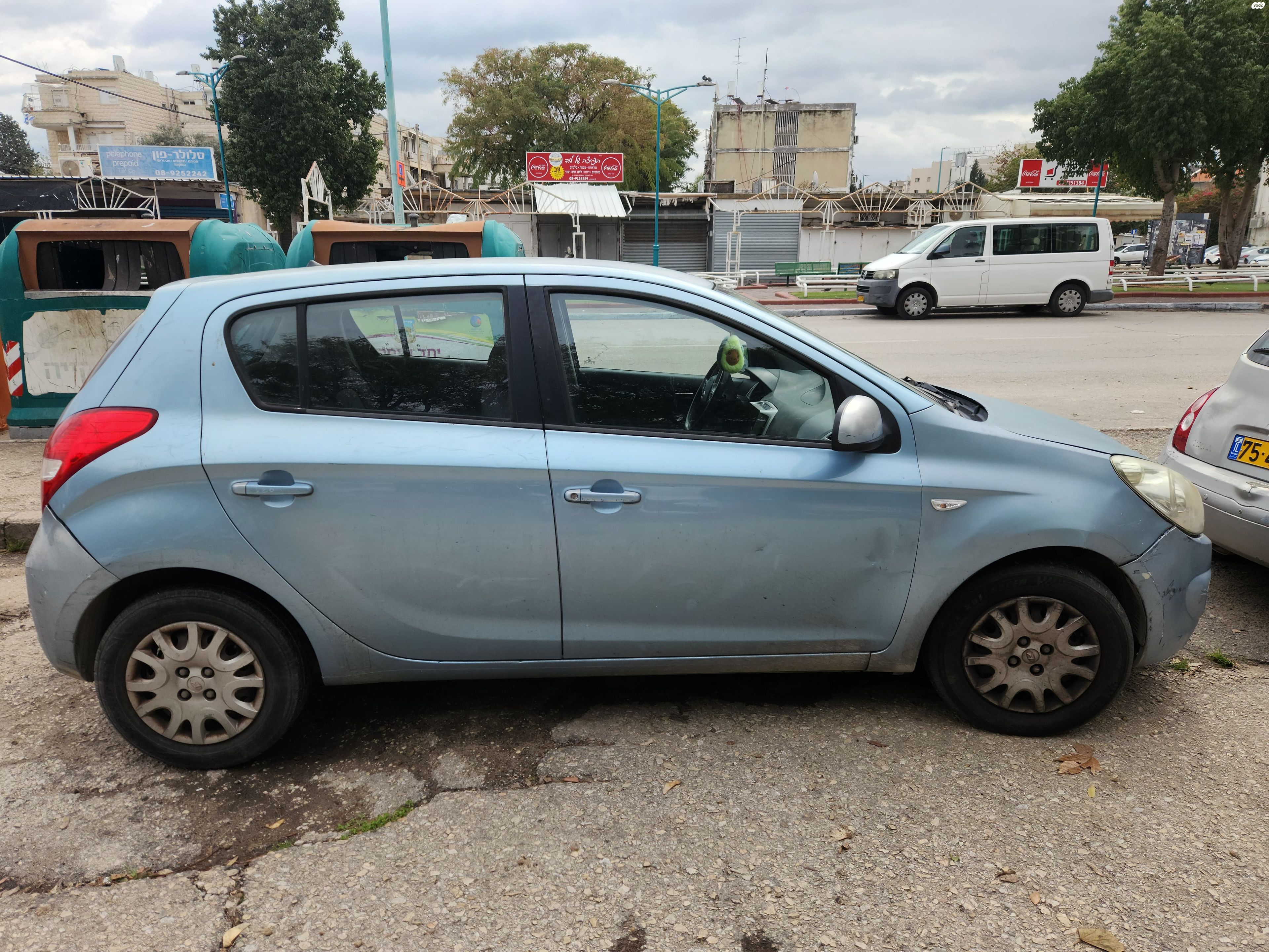 מודעת רכב יונדאי i20