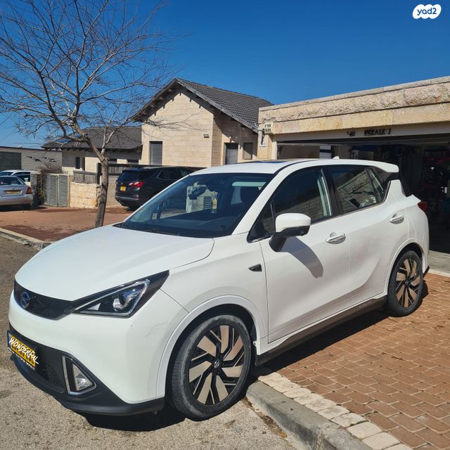 מודעת רכב ג'י.איי.סי GE3