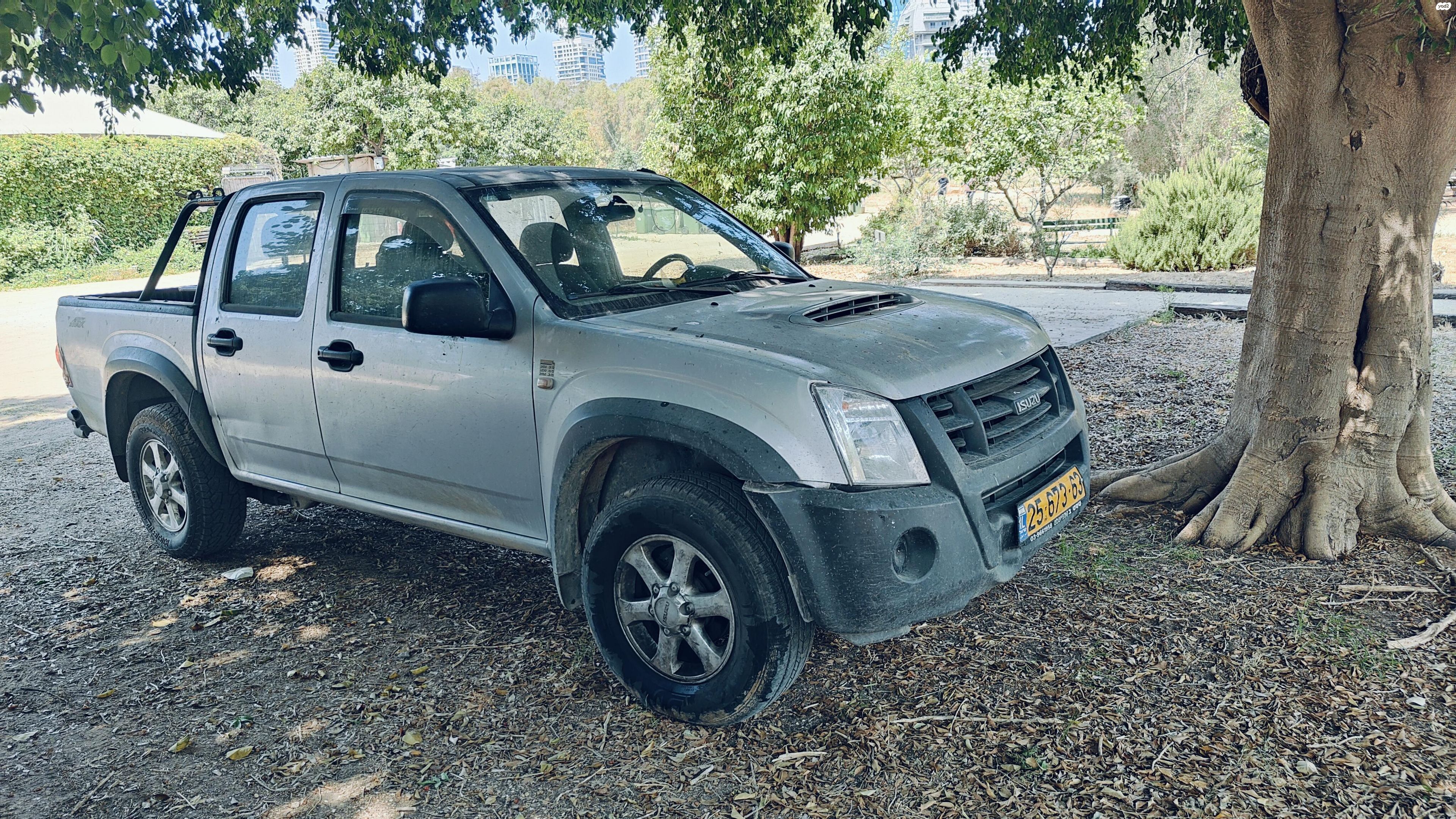 מודעת רכב איסוזו די-מקס
