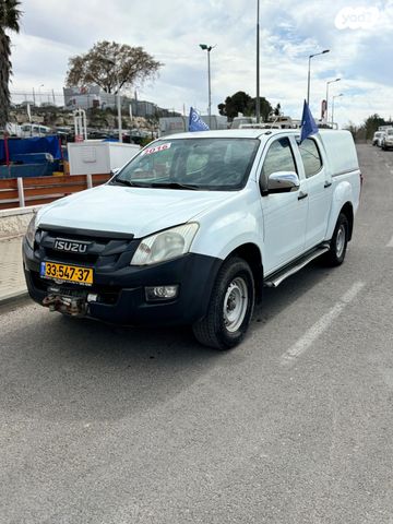 איסוזו די-מקס