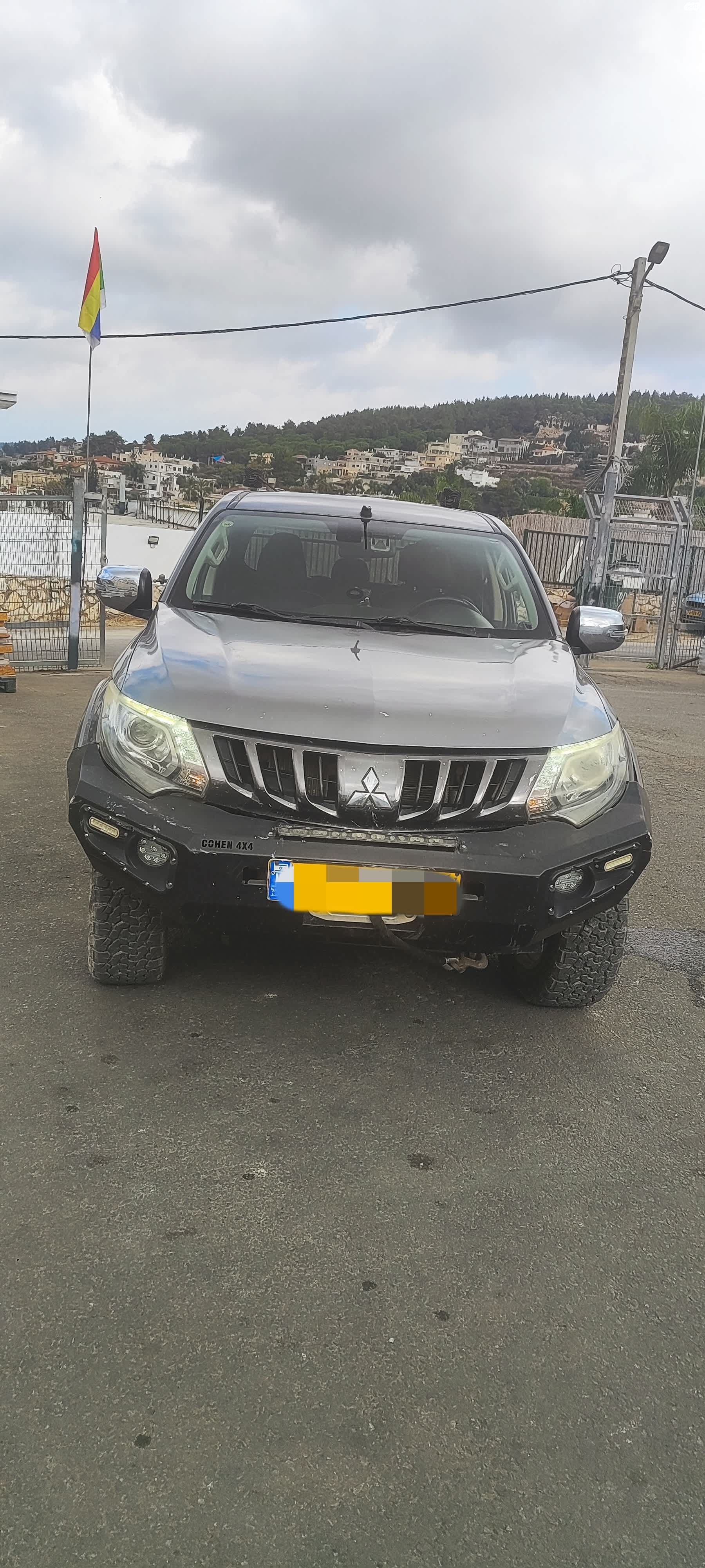מודעת רכב מיצובישי טרייטון / L200