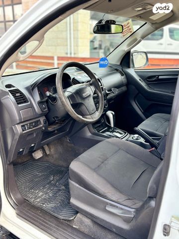 איסוזו די-מקס