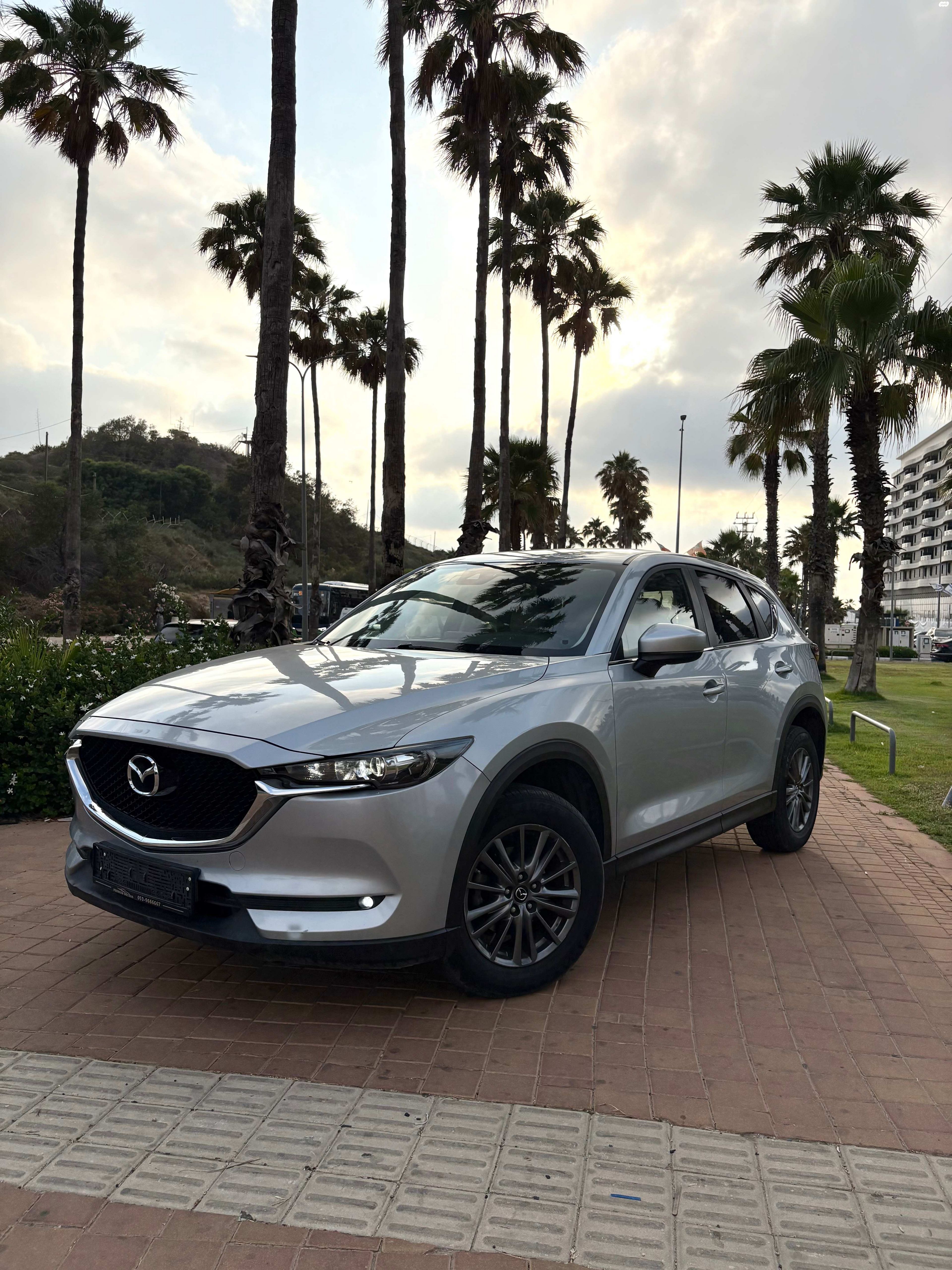 מודעת רכב מאזדה CX-5