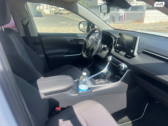 מודעת רכב טויוטה RAV4