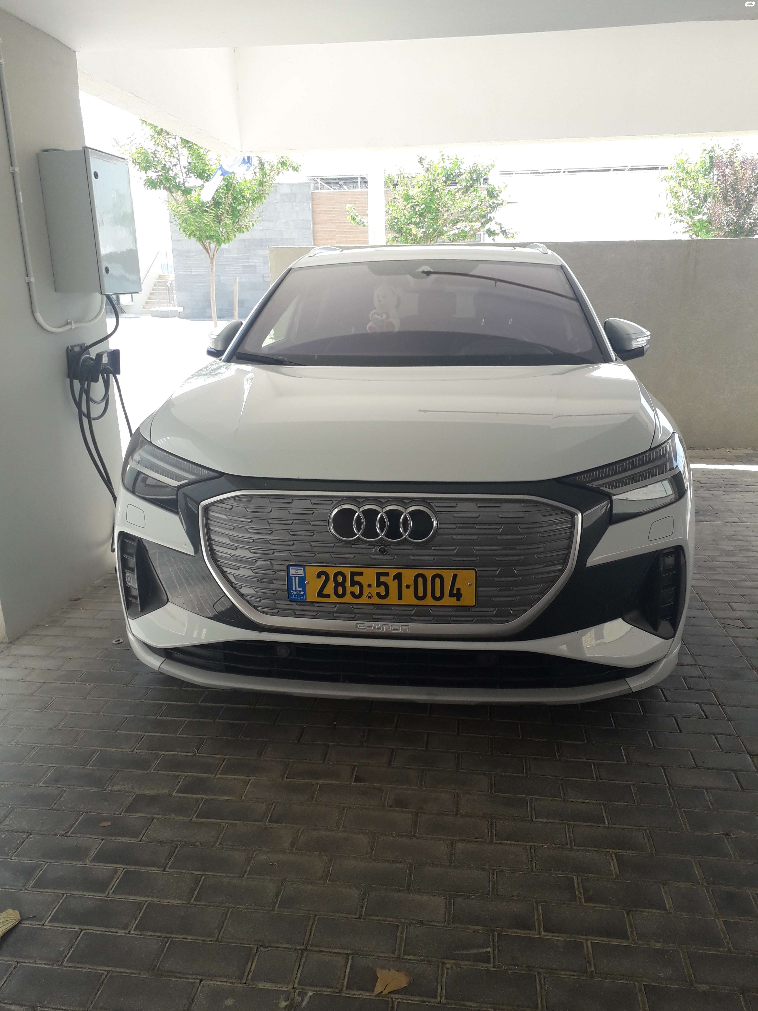 מודעת רכב אאודי Q4 e-tron