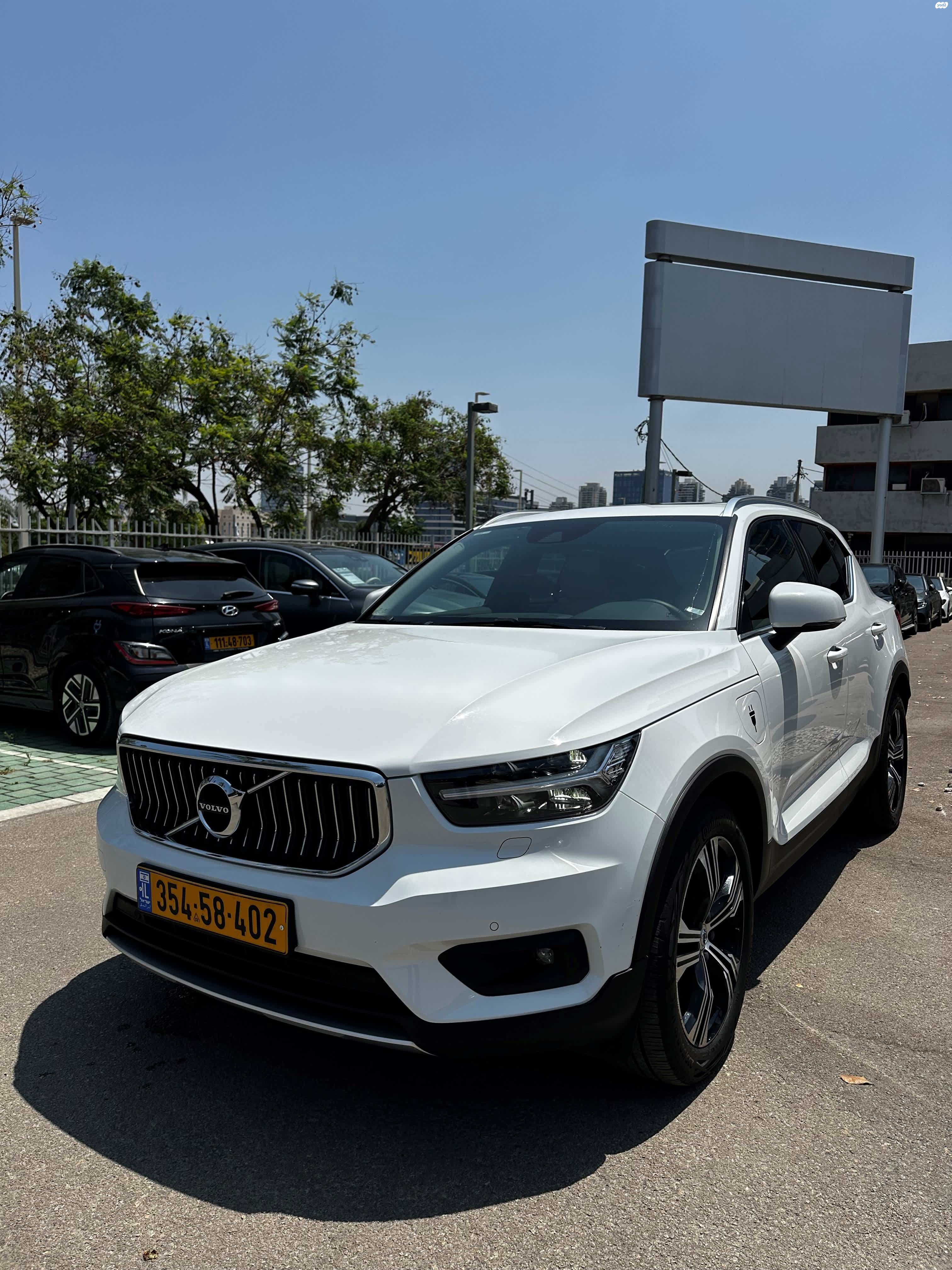 מודעת רכב וולוו XC40
