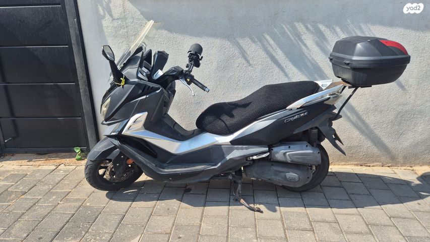 מודעת רכב סאן יאנג קרוזים 250
