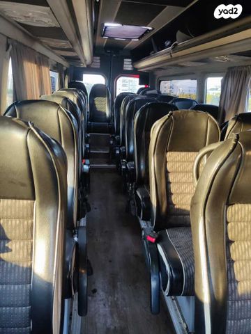 מיניבוסים ורכבי הסעות