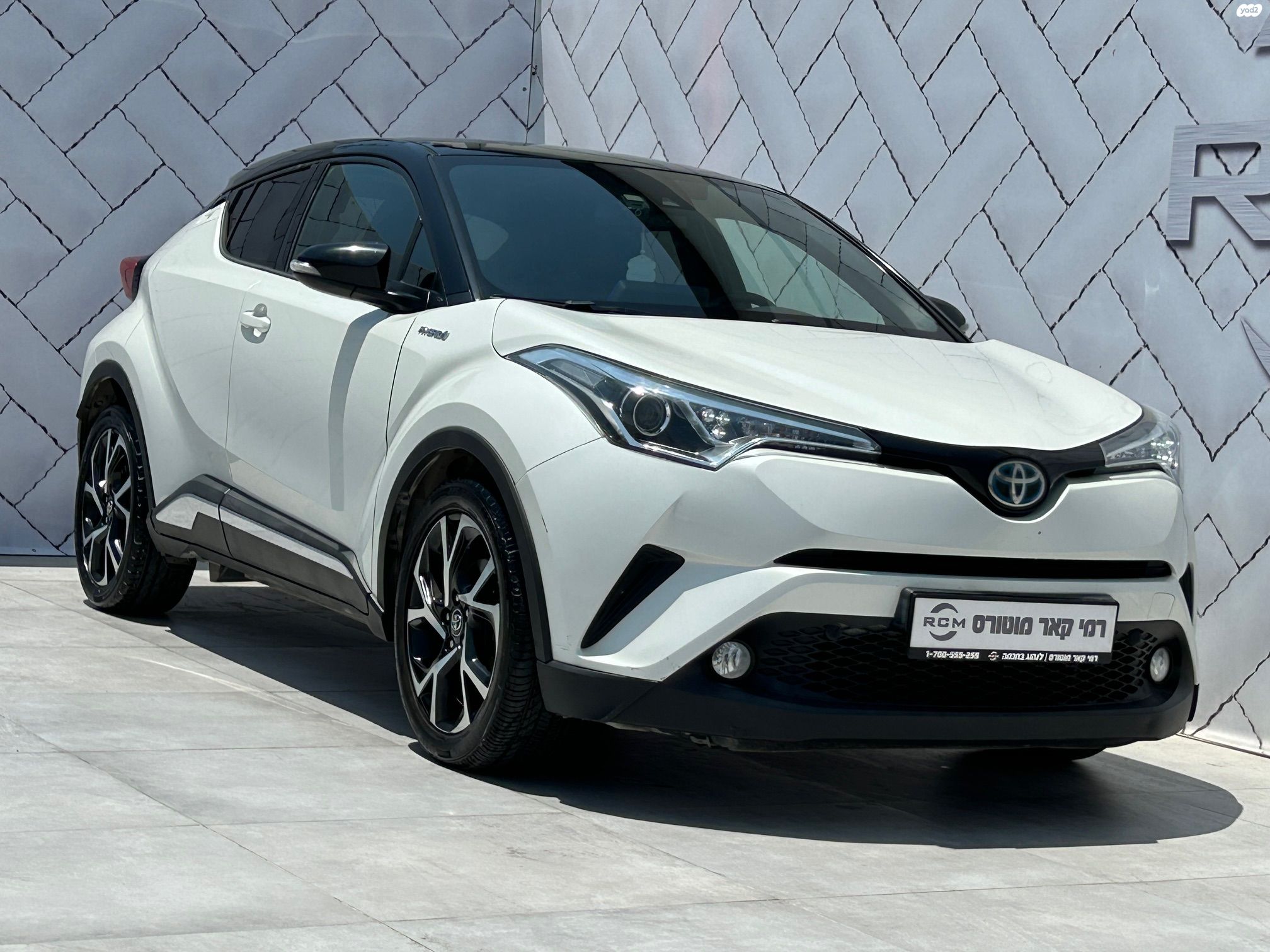 מודעת רכב טויוטה C-HR