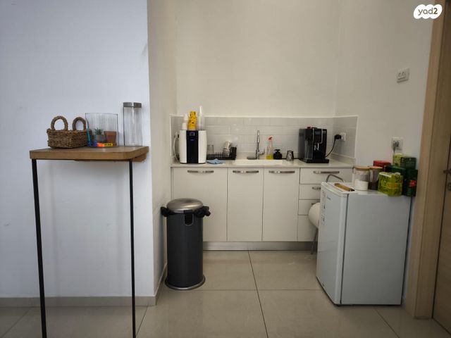 חנויות/ שטח מסחרי, החרש 9, אזור תעשיה, חדרה