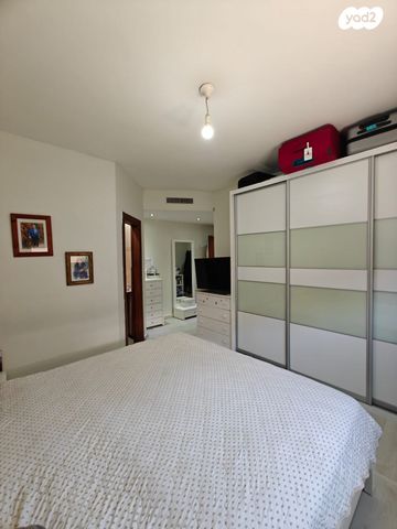 דירה, הרצל, ג' / מרכז מזרח העיר, רחובות