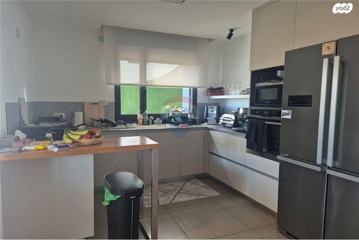 דירה, קניוק יורם 1, גני שרונה, קרית הממשלה, תל אביב יפו