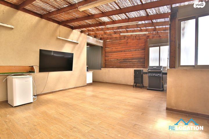 דירה, שדרות הנרייטה סולד, קרית ים ב', קרית ים