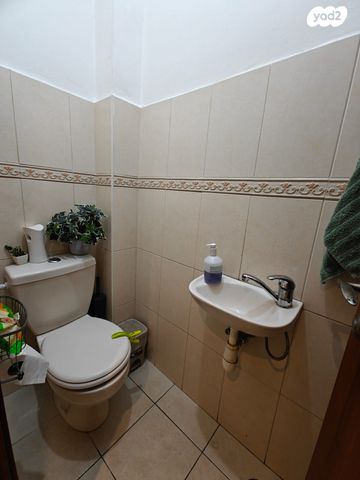 דירה, הרצל, ג' / מרכז מזרח העיר, רחובות