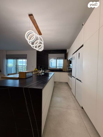 גג/ פנטהאוז, בלפור 43, עיר, מרכז העיר, נהריה