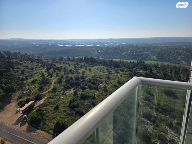 דירה, נחל צלמון, צור יצחק, צור יצחק