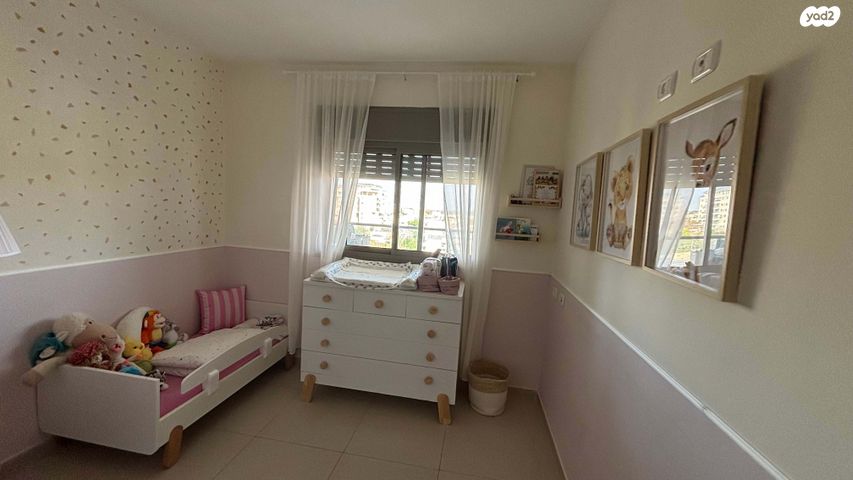 דירה, שער הגיא, יקנעם עילית