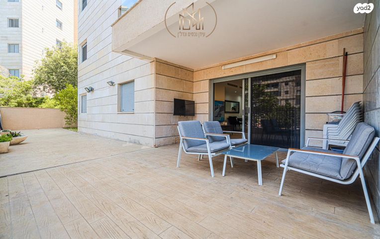 דירת גן, יונתן נתניהו, ברנע, אשקלון