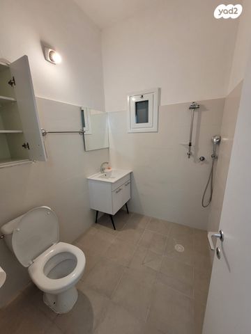 דירה, שדרות הילד, שכונת בן גוריון, מרכז העיר ג', רמת גן