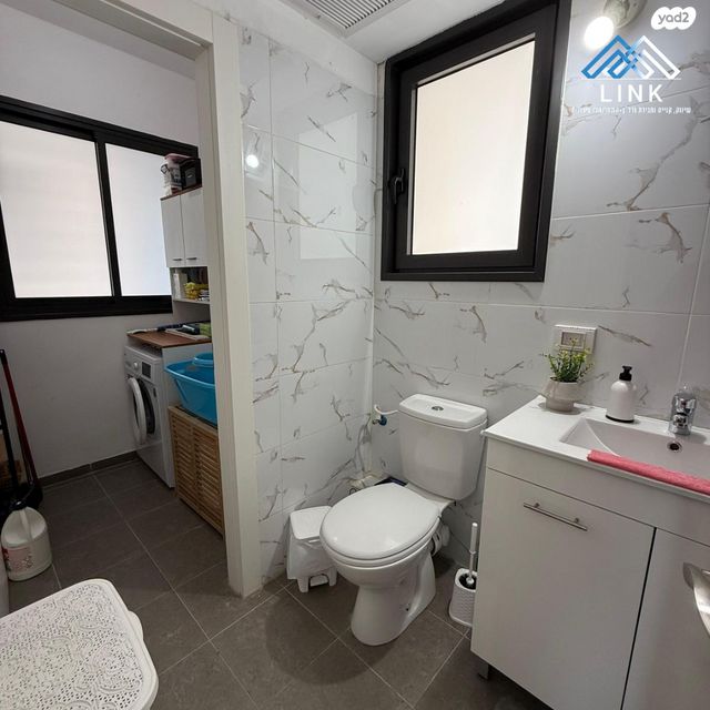 דירה, שדרות מנחם בגין, החותרים, טירת כרמל