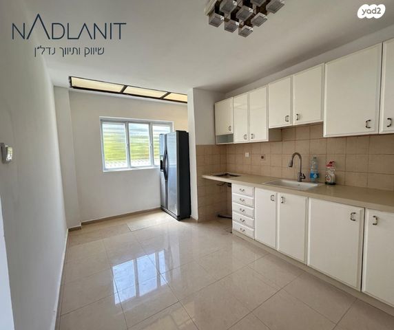 דירה, אלמוגן, הנחלים, מודיעין מכבים רעות