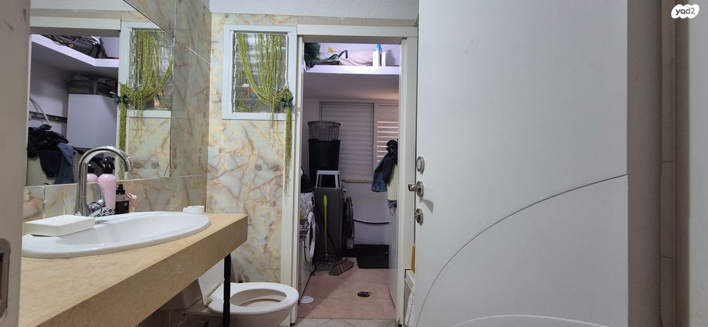 דירת גן, הושע בן באר, שפירא, אופקים