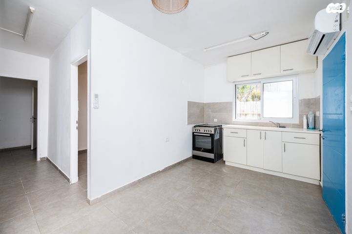 דירת גן, מושבה מרכז, זכרון יעקב